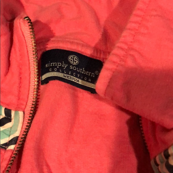 Simply Southern Pullover medium - Picture 2 of 3